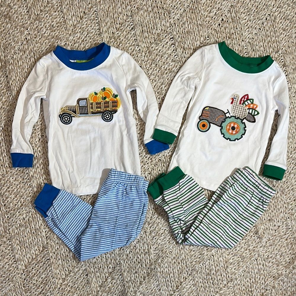 2 pair of Classic Whimsy fall applique pajama sets size 18mo